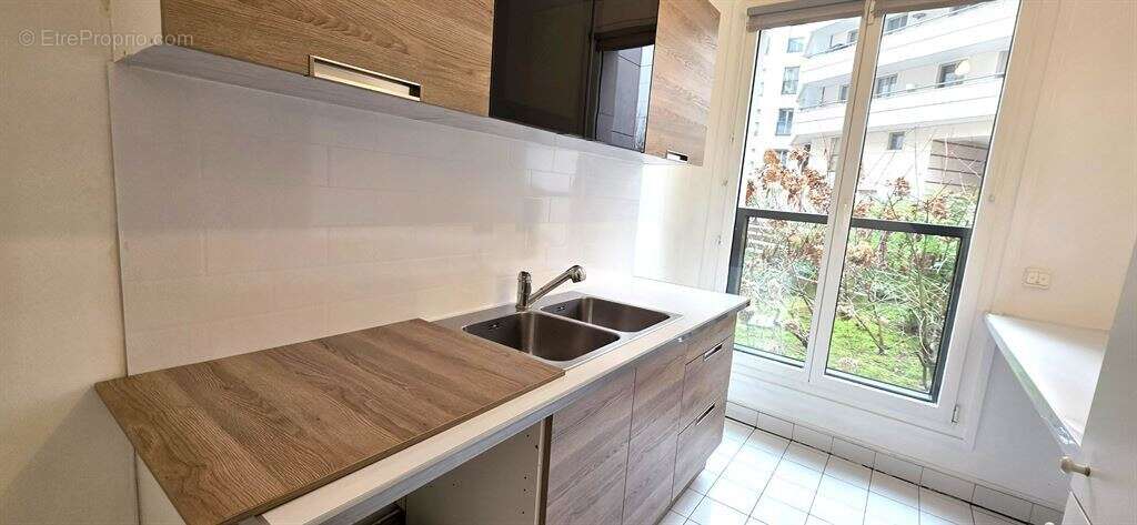 Appartement à LEVALLOIS-PERRET