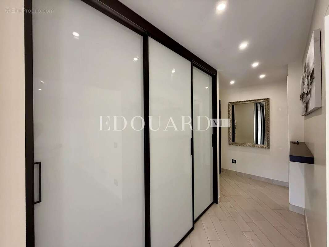 Appartement à ROQUEBRUNE-CAP-MARTIN