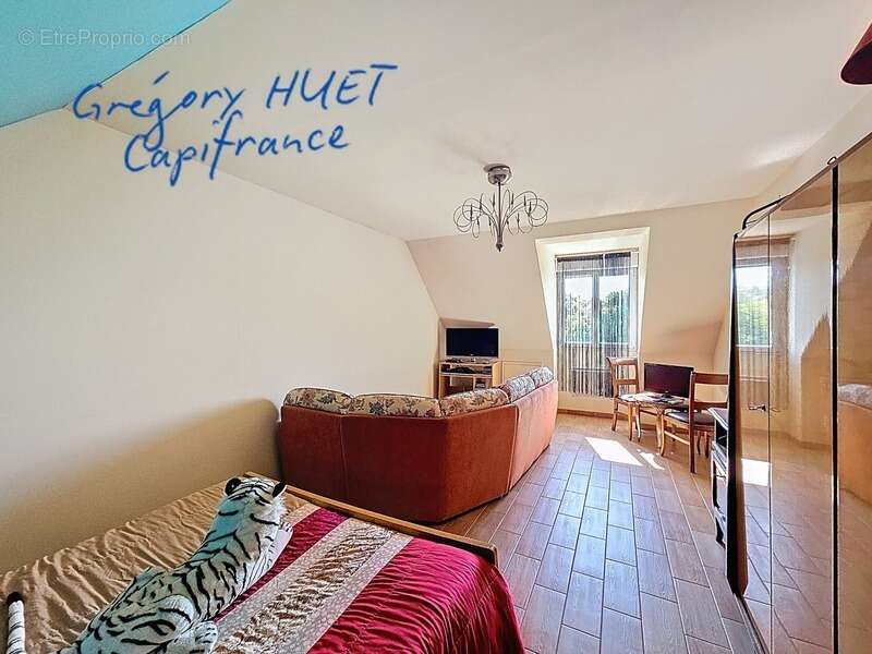 Maison à CORMEILLES