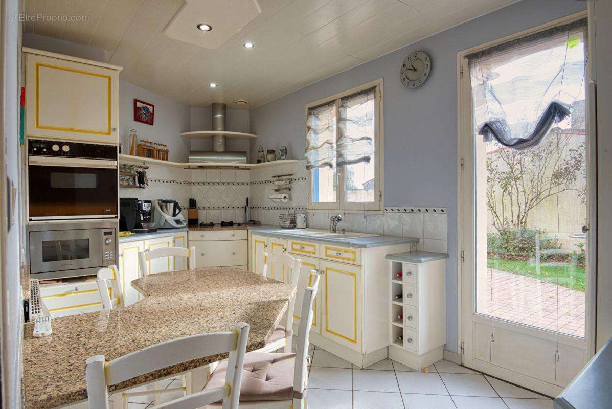 Maison à SAINT-FIACRE-SUR-MAINE