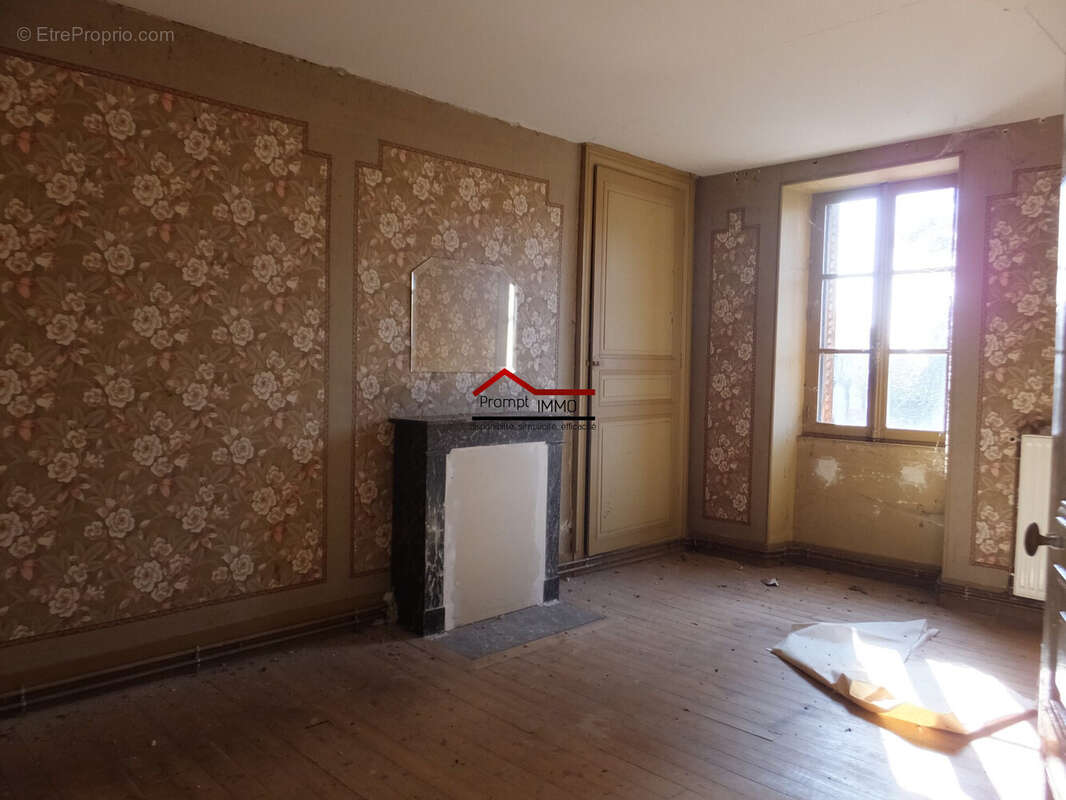 Maison à LE BRETHON