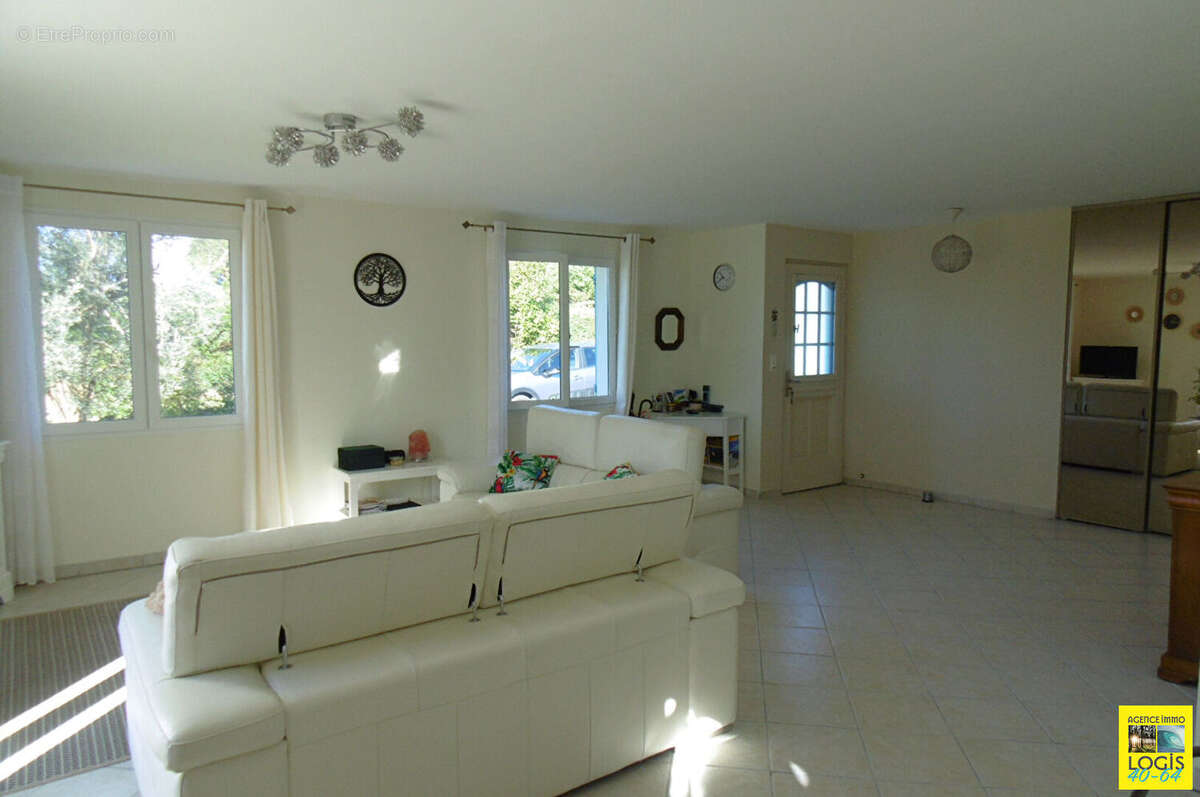 Maison à SAINT-LON-LES-MINES