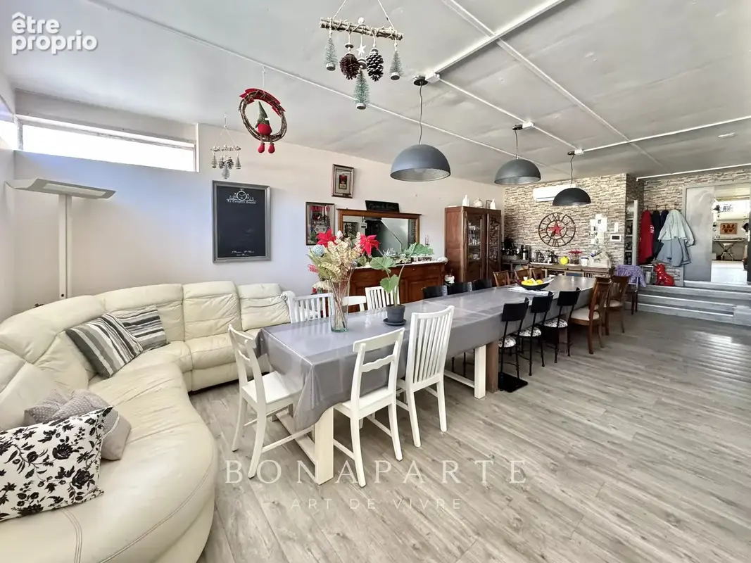 Vernoil-le-fourrier - maison/gîte - 421 m² - photo 11