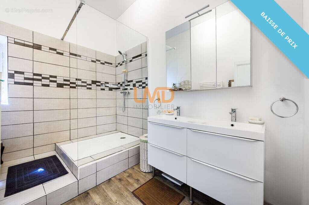 Appartement à MARSEILLE-6E