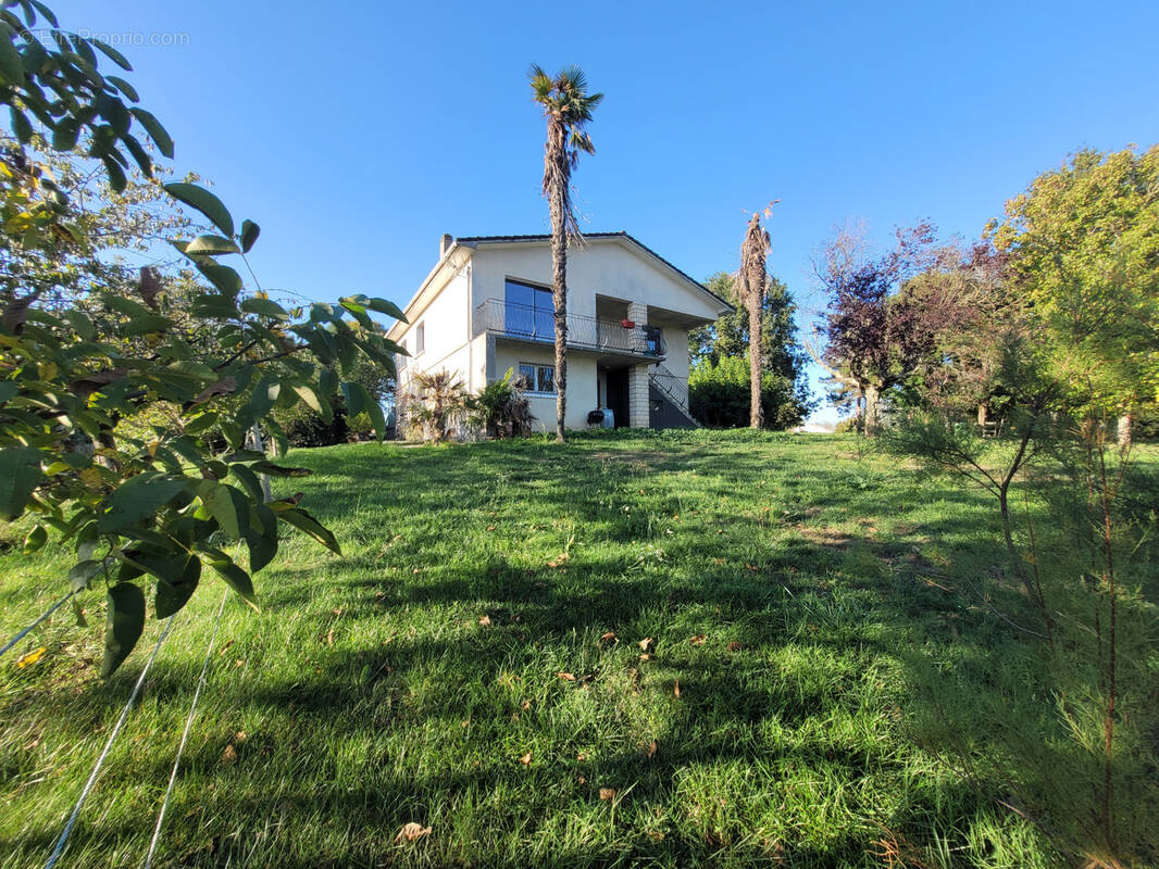 Maison à ESCASSEFORT