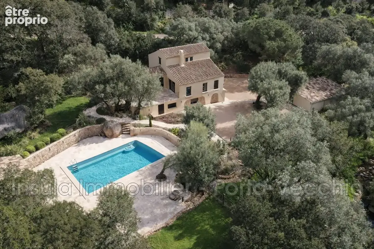 Maison 7 pièces 158 m² à vendre à Porto-Vecchio (20137) - photo 2