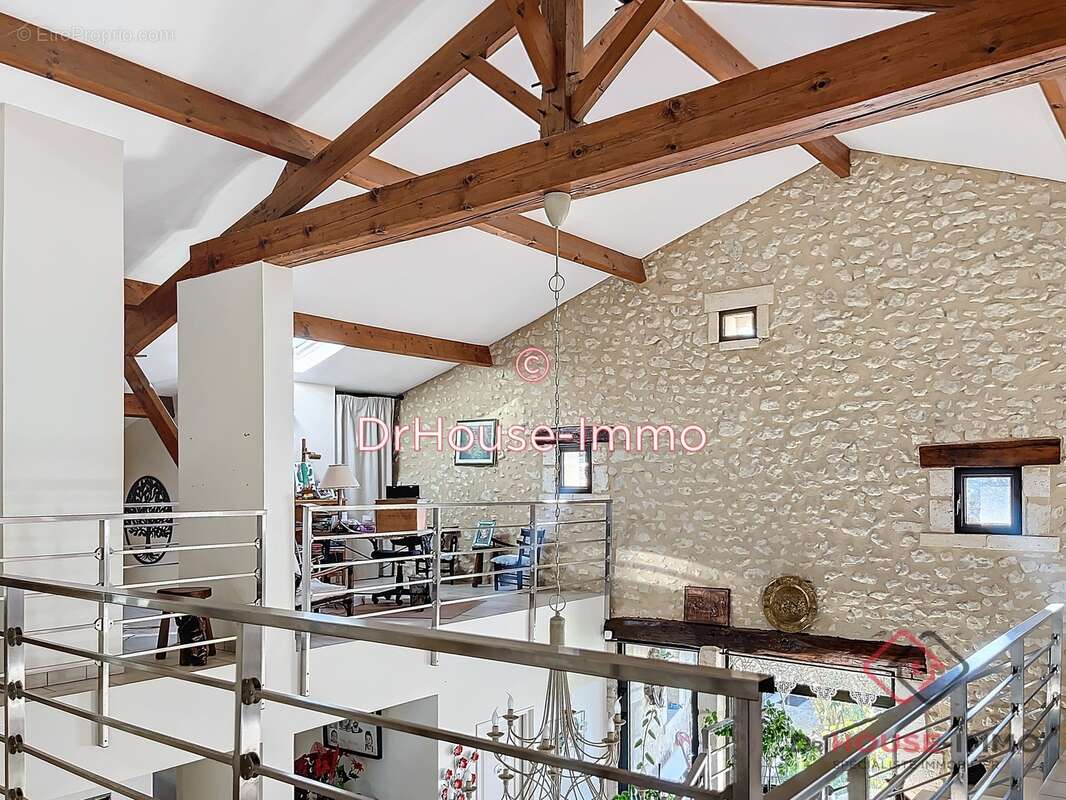 Maison à SAINT-ASTIER