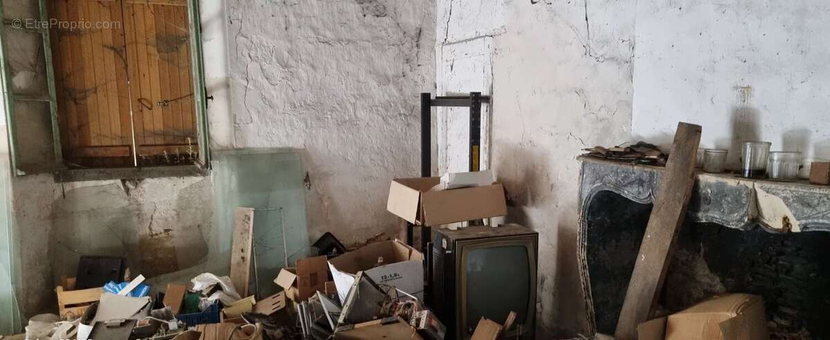 Maison de village à rénover avec ancien magasin - photo 5