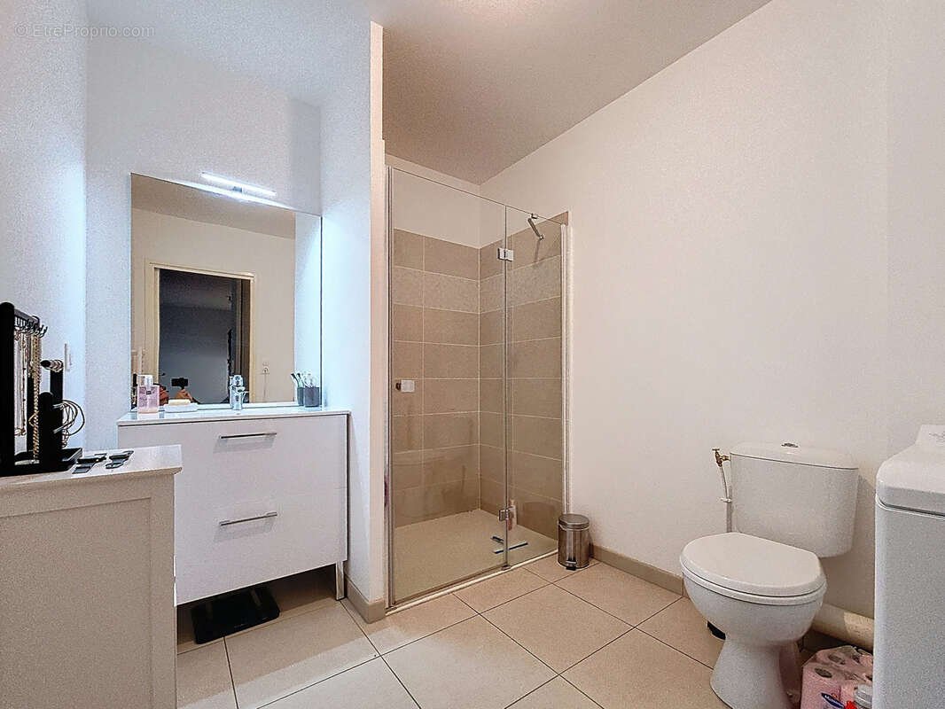 Appartement à LE MESNIL-ESNARD