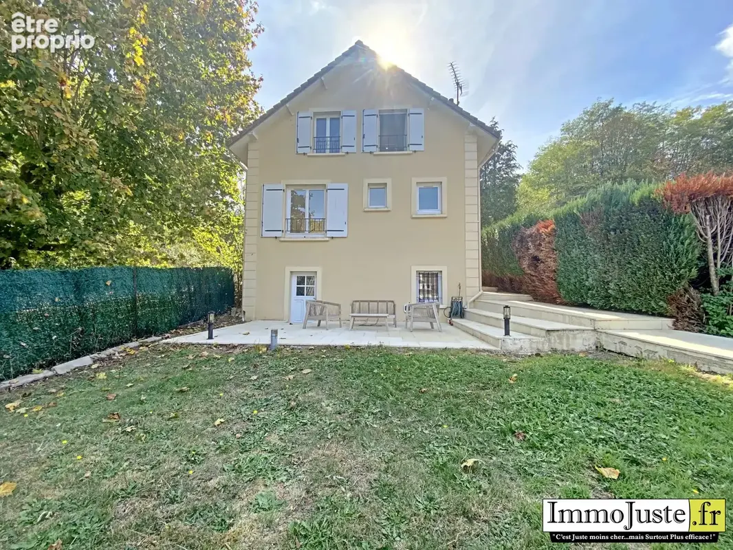Maison 5 pièces 114 m² à vendre à Les Essarts-Le-Roi (78690) - photo 3