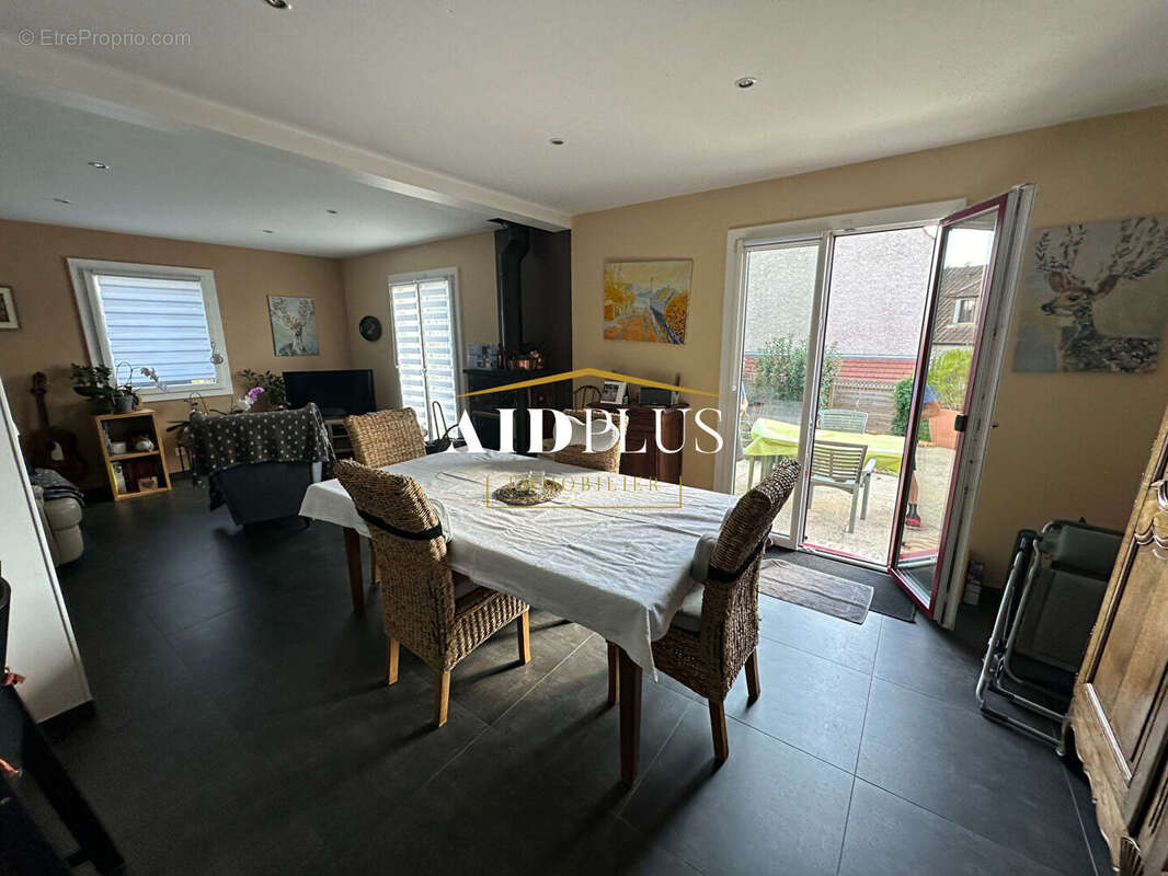 Maison à SAINT-PRIX