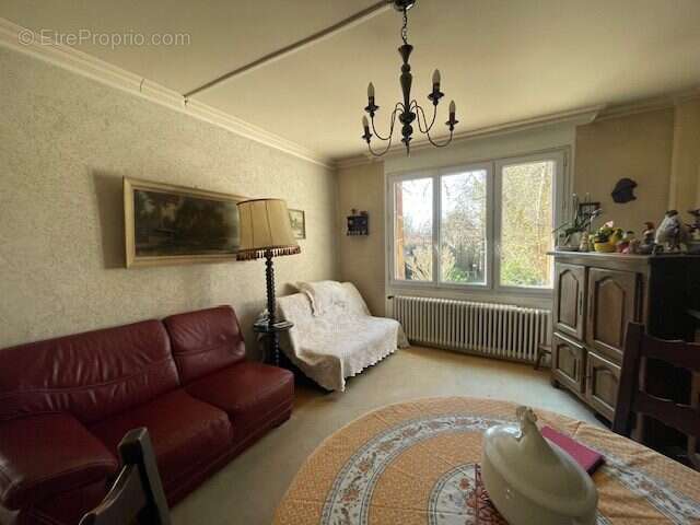 Maison à LE BLANC-MESNIL