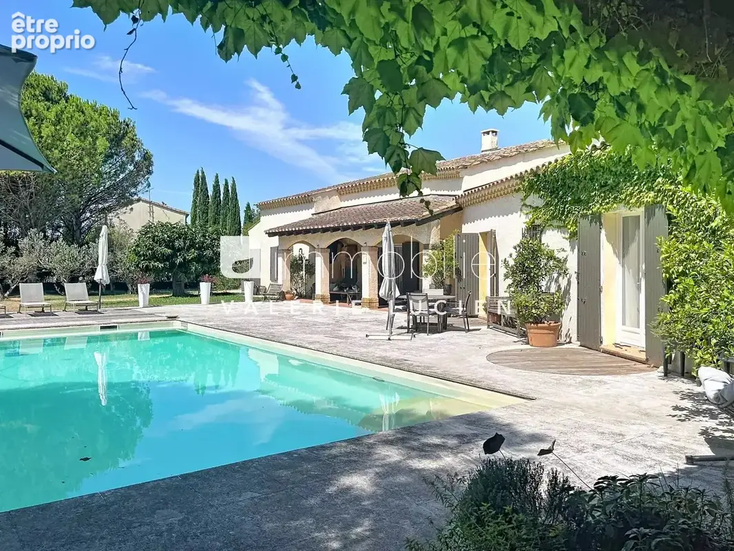 Maison familiale de plain-pied avec piscine – Arles, secteur Pont-de-Crau - photo 2