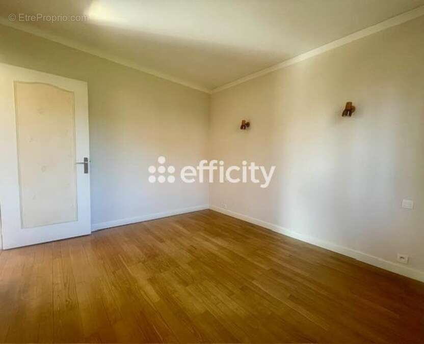 Maison à ROUSSILLON