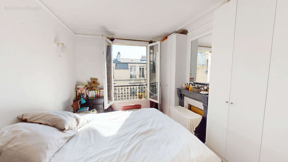 2 pièces avec BALCON et vue très dégagée ! - photo 5