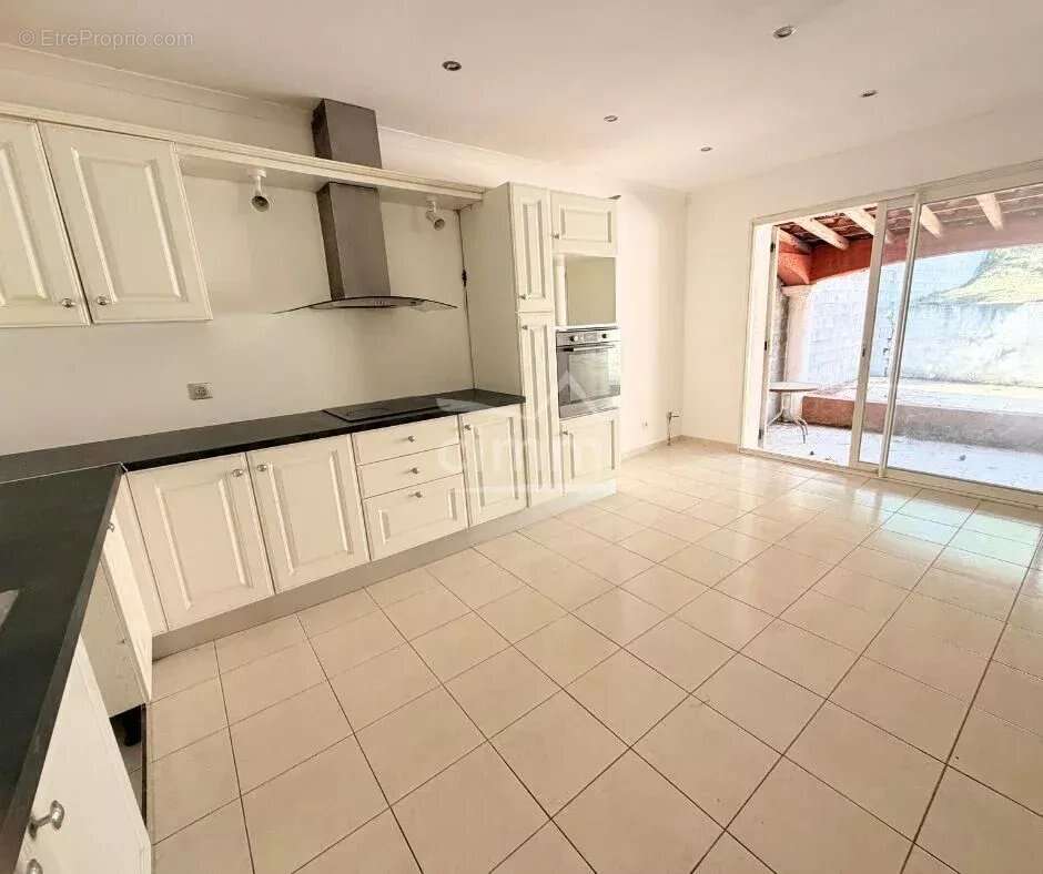 Maison T4 sur 1030 m² de jardin - photo 2