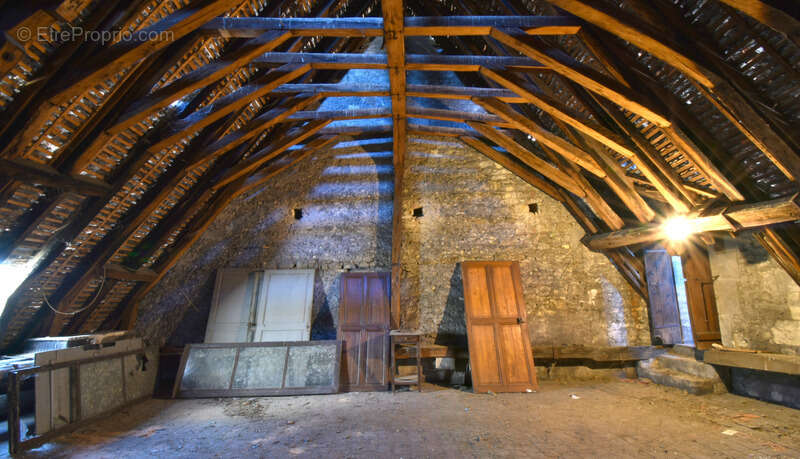 Immeuble à vendre NEVERS (58) La prestigieuse Maison du Prieur au coeur historique de NEVERS Inscrit MH à réabiliter - photo 10