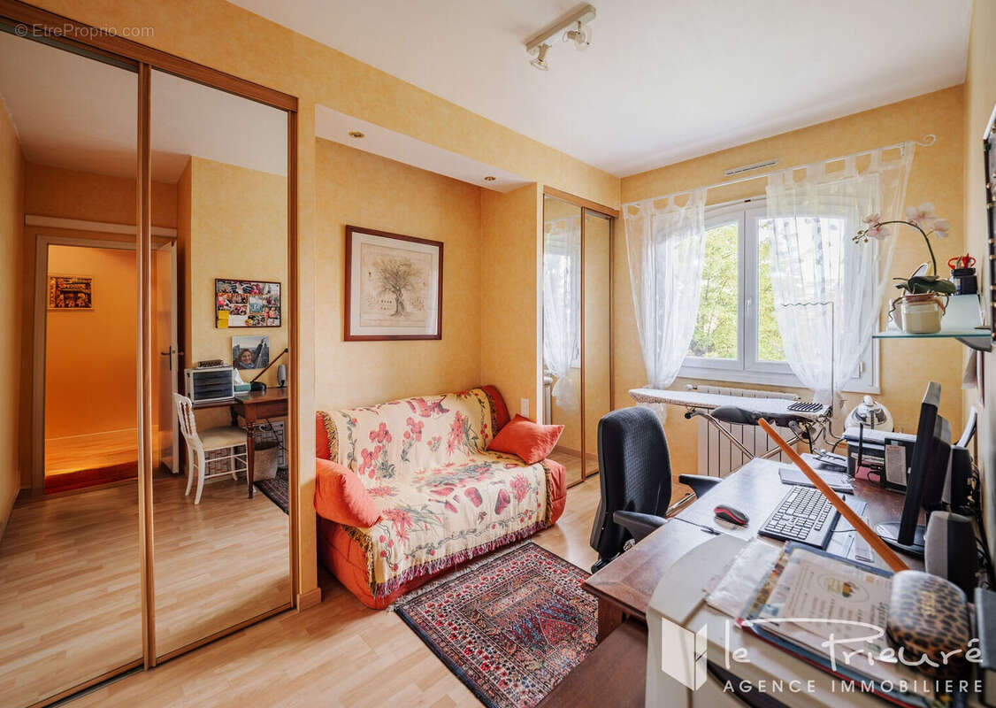 Spacieuse maison familiale avec parc, piscine chauffée et belles prestations - photo 17