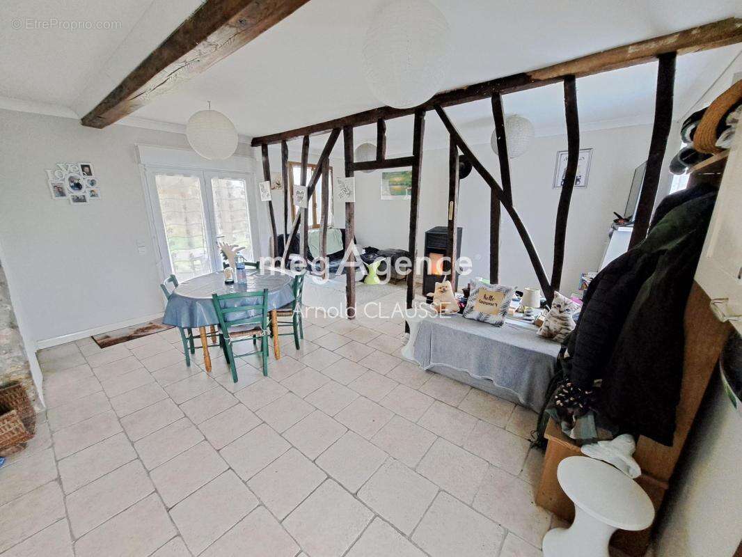 Maison à GUESCHART