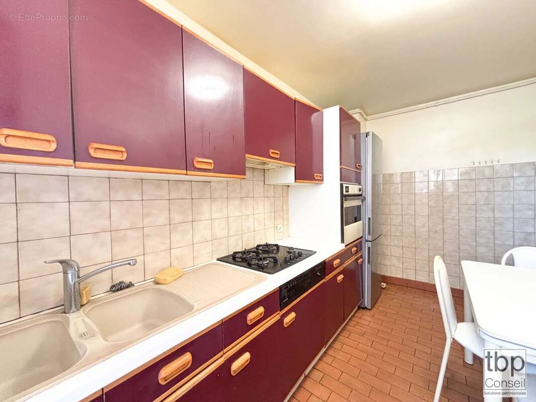 Appartement à MARSEILLE-3E