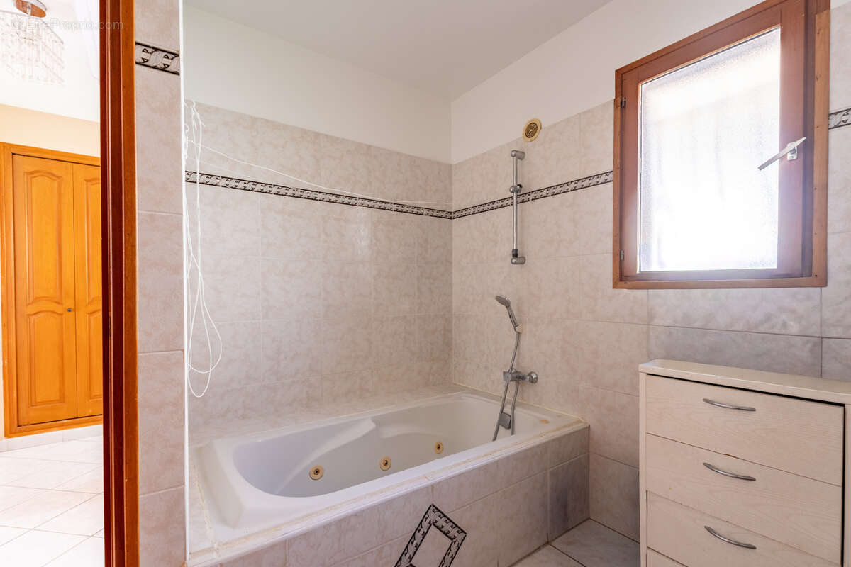 Maison à MARSEILLE-9E