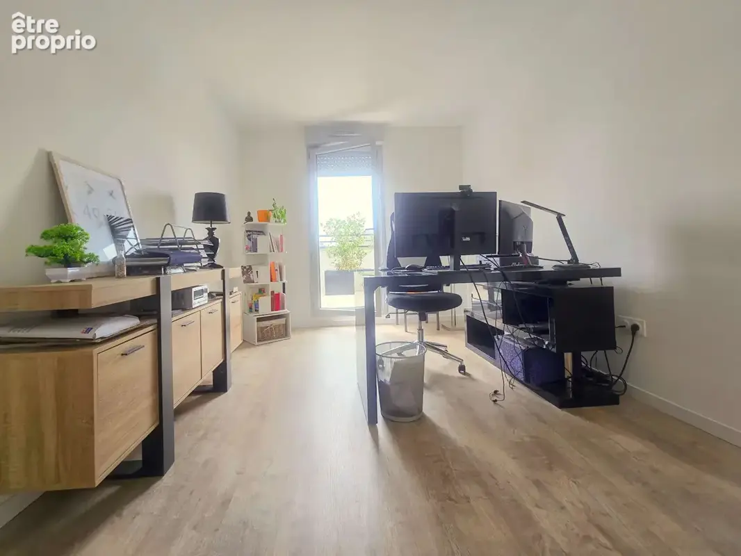Appartement T4 dernier étage - 2 terrasses - ANGERS - photo 8