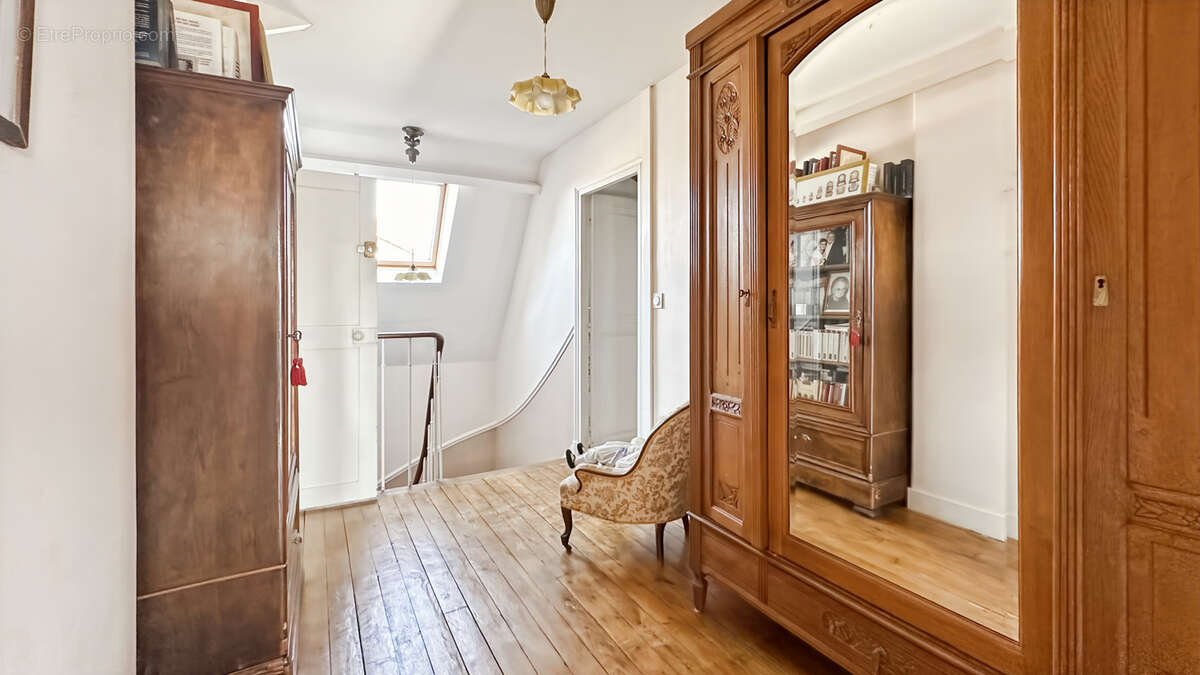 Maison à CORBEIL-ESSONNES