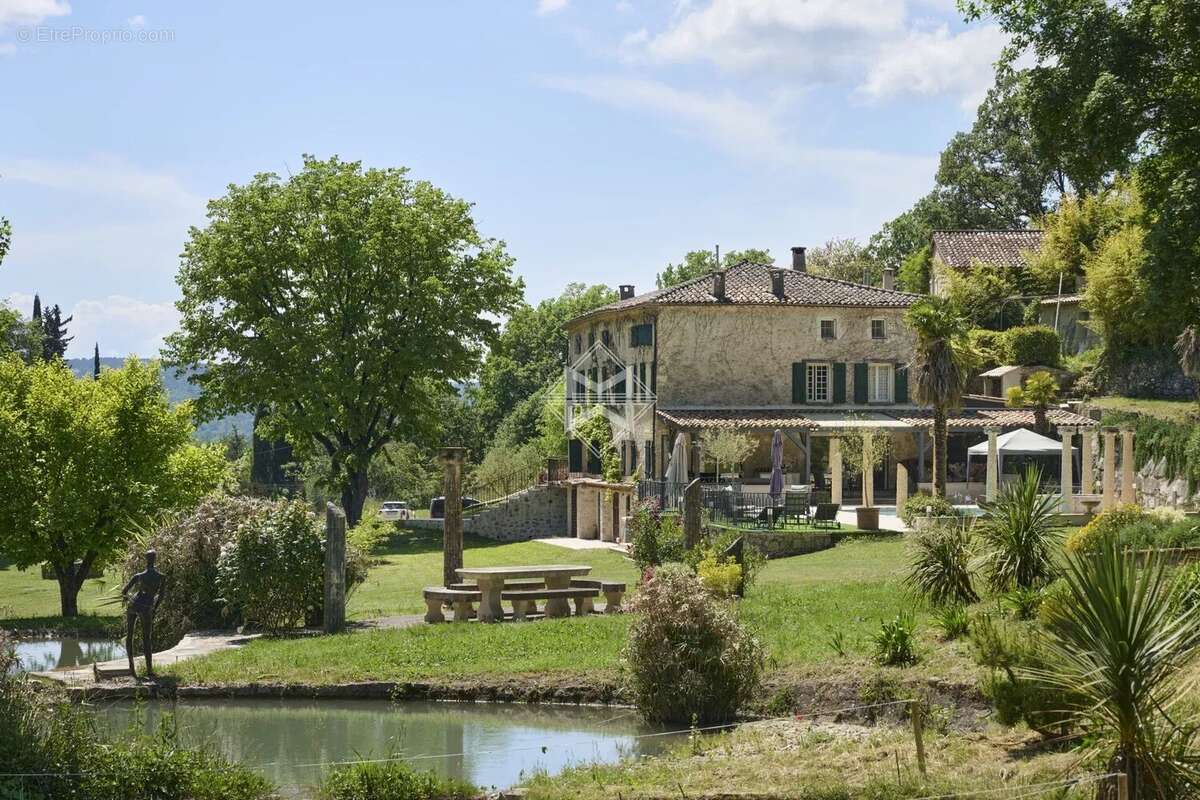 Maison à CALLIAN