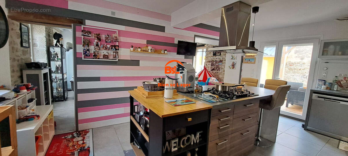 Maison à AIGUEPERSE