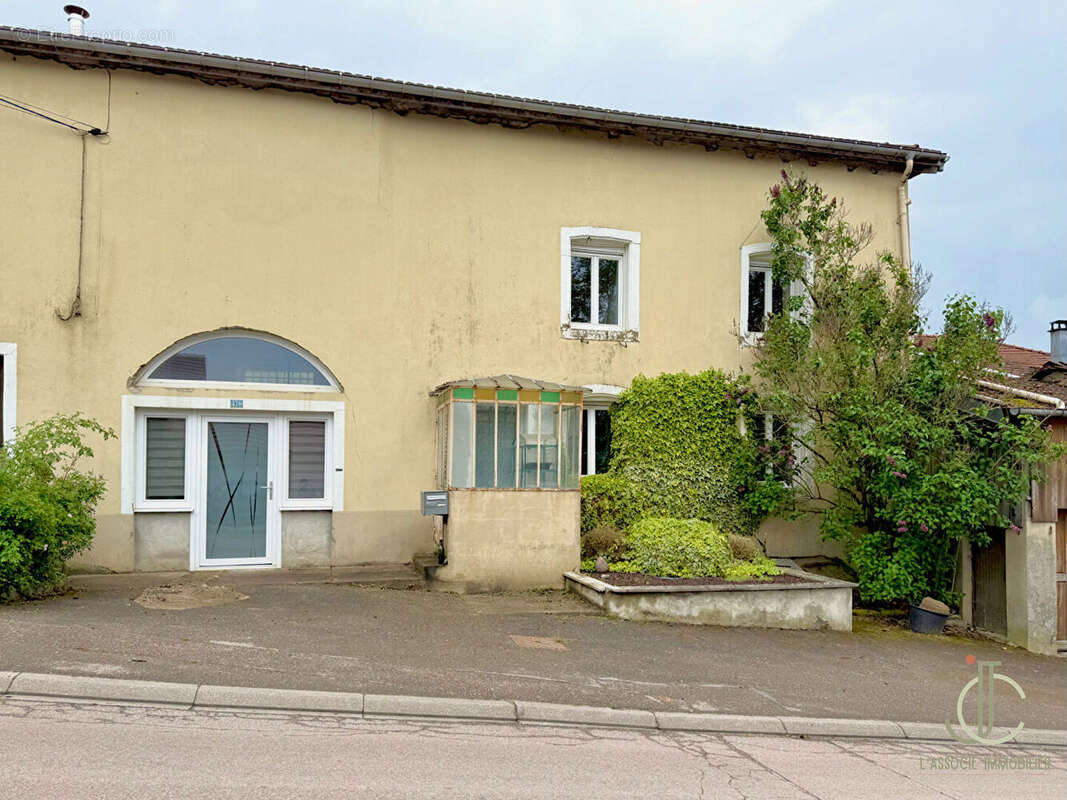 LIGNEVILLE - Maison de village rénové - 5 chambres - garage et jardin - photo 6