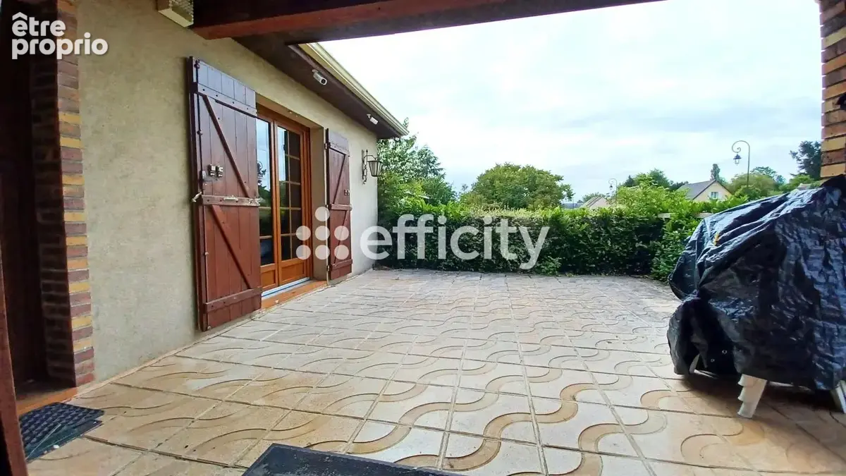 Maison 7 pièces 163 m² à vendre à Etrepagny (27150) - photo 3