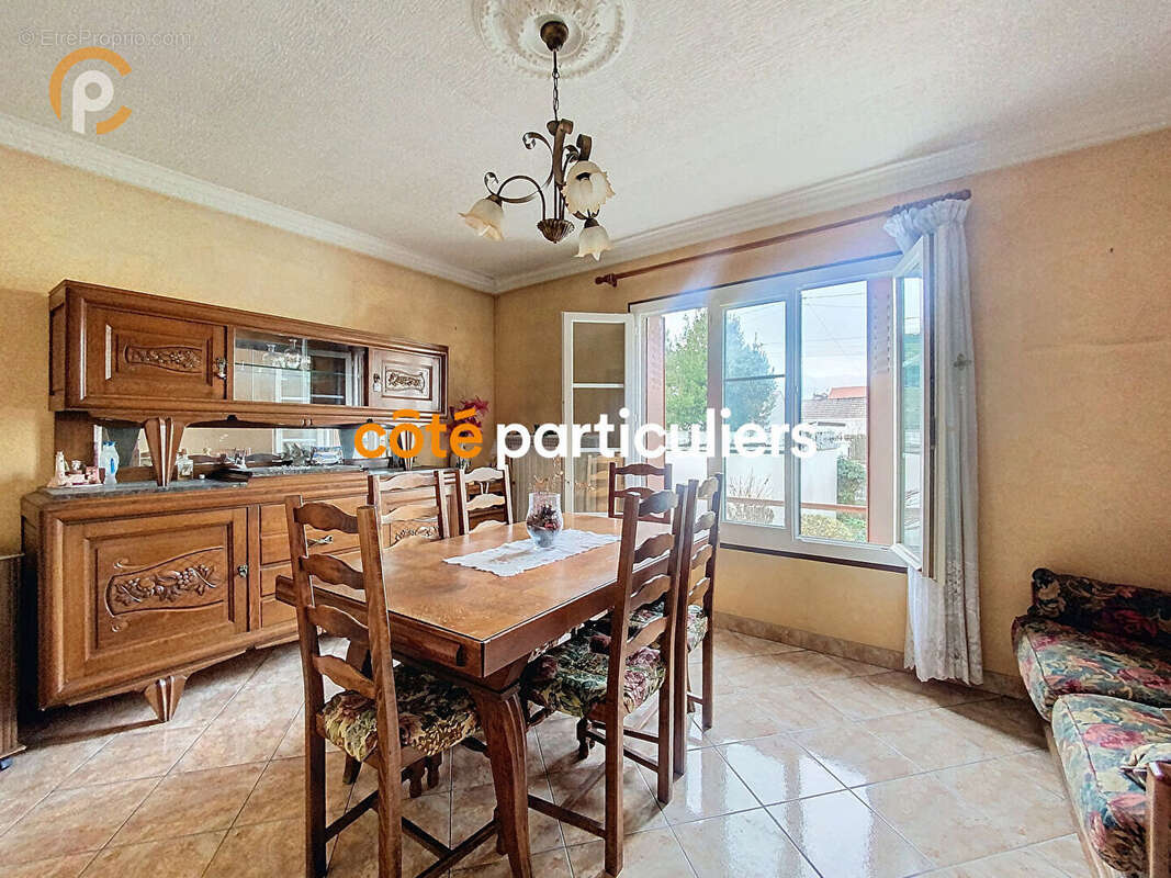 Maison à VILLENEUVE-LE-ROI