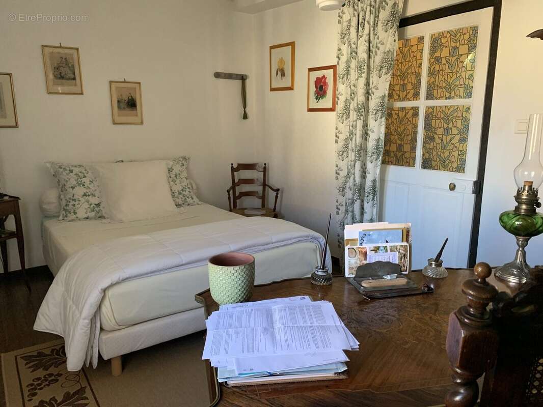 Maison à CORGOLOIN