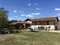 Maison à SAINT-ARROMAN