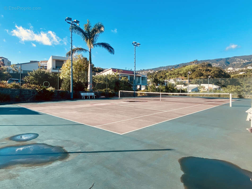 Terrain à SAINTE-MARIE