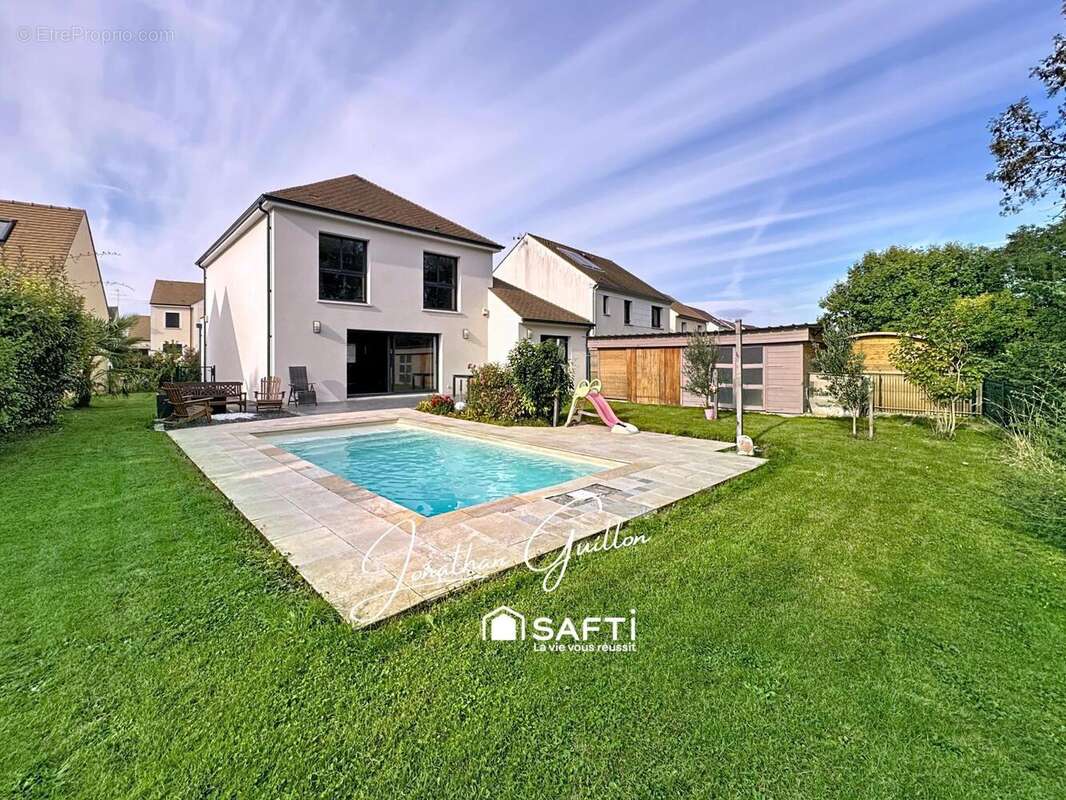 Photo 2 - Maison à MAGNY-LE-HONGRE