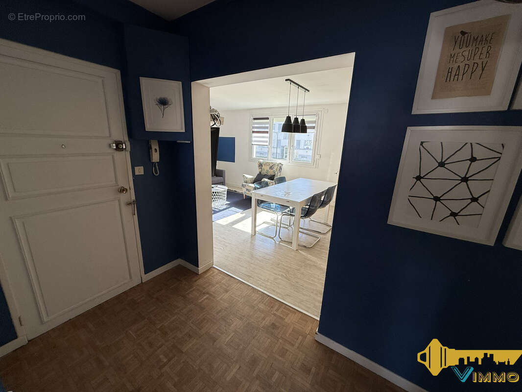 Appartement à SAINT-SEBASTIEN-SUR-LOIRE