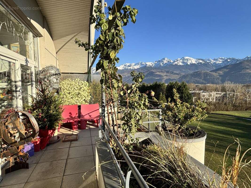 Appartement à MEYLAN