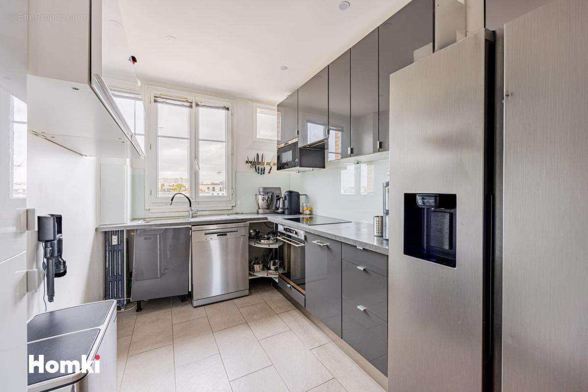 Appartement à LEVALLOIS-PERRET