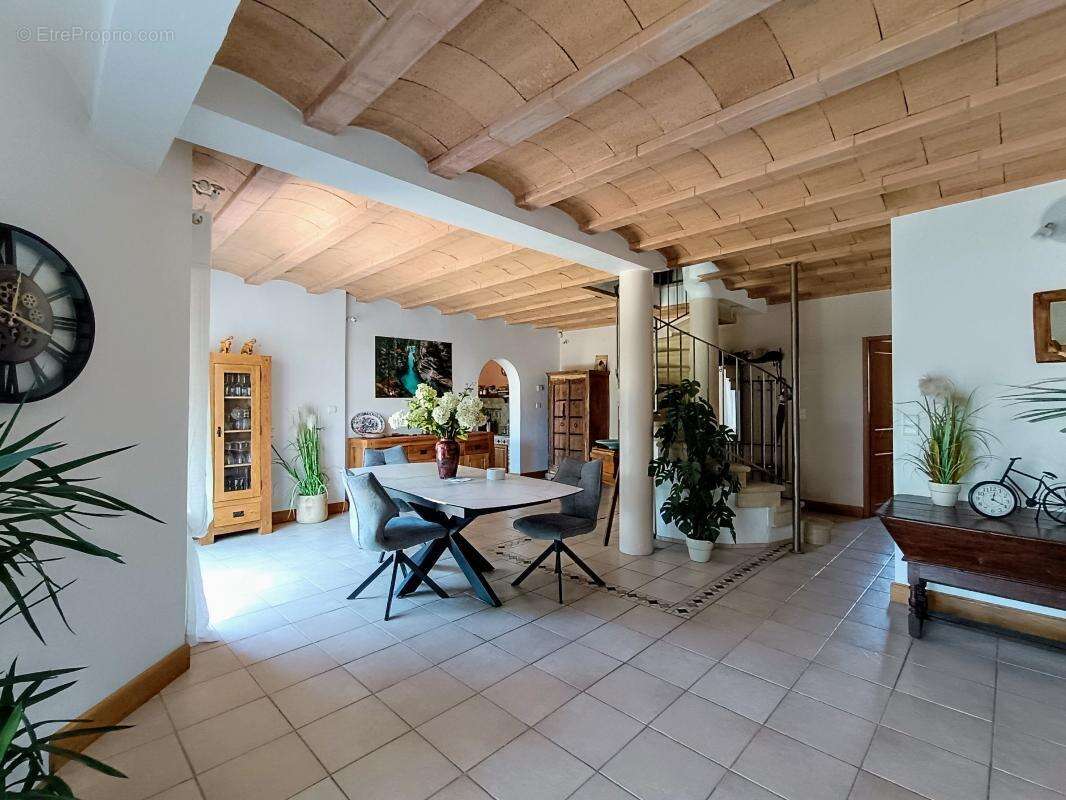 Maison à UZES