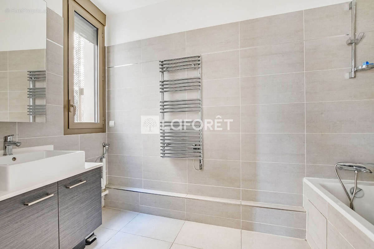 Appartement 41 m² à Paris-15e  - photo 9