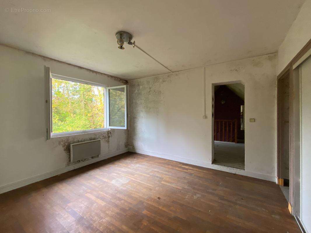 Maison à MAREIL-SUR-MAULDRE