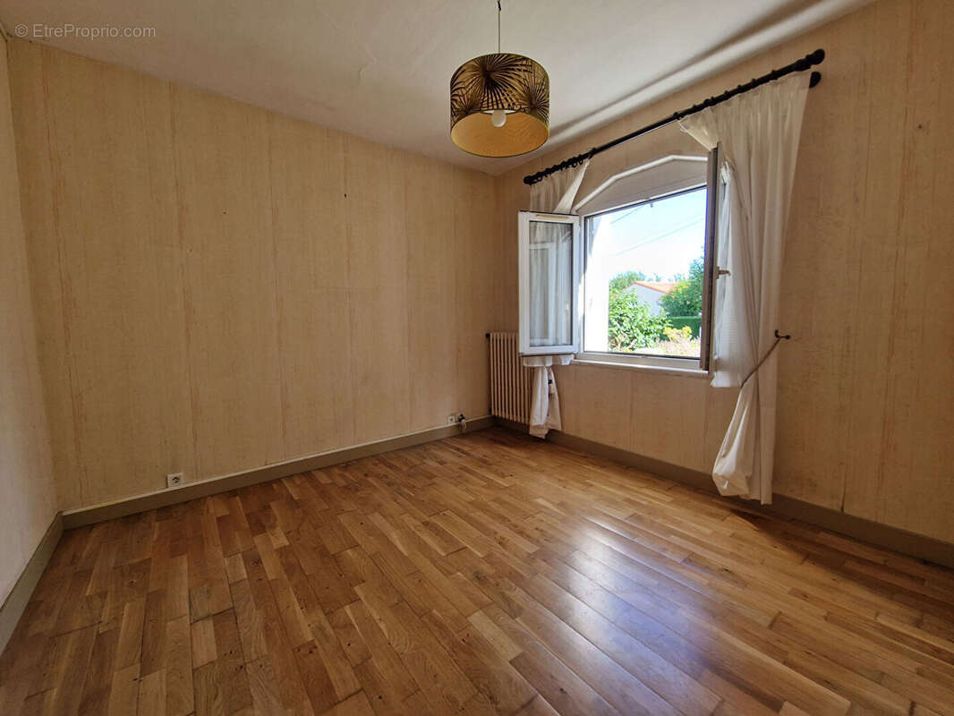 Maison à SAINT-SEBASTIEN-SUR-LOIRE