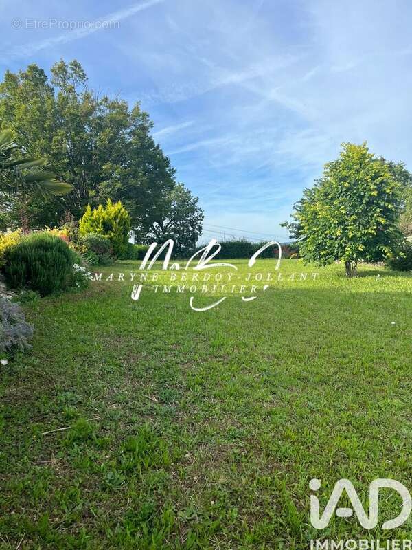 Photo 2 - Terrain à ESTILLAC