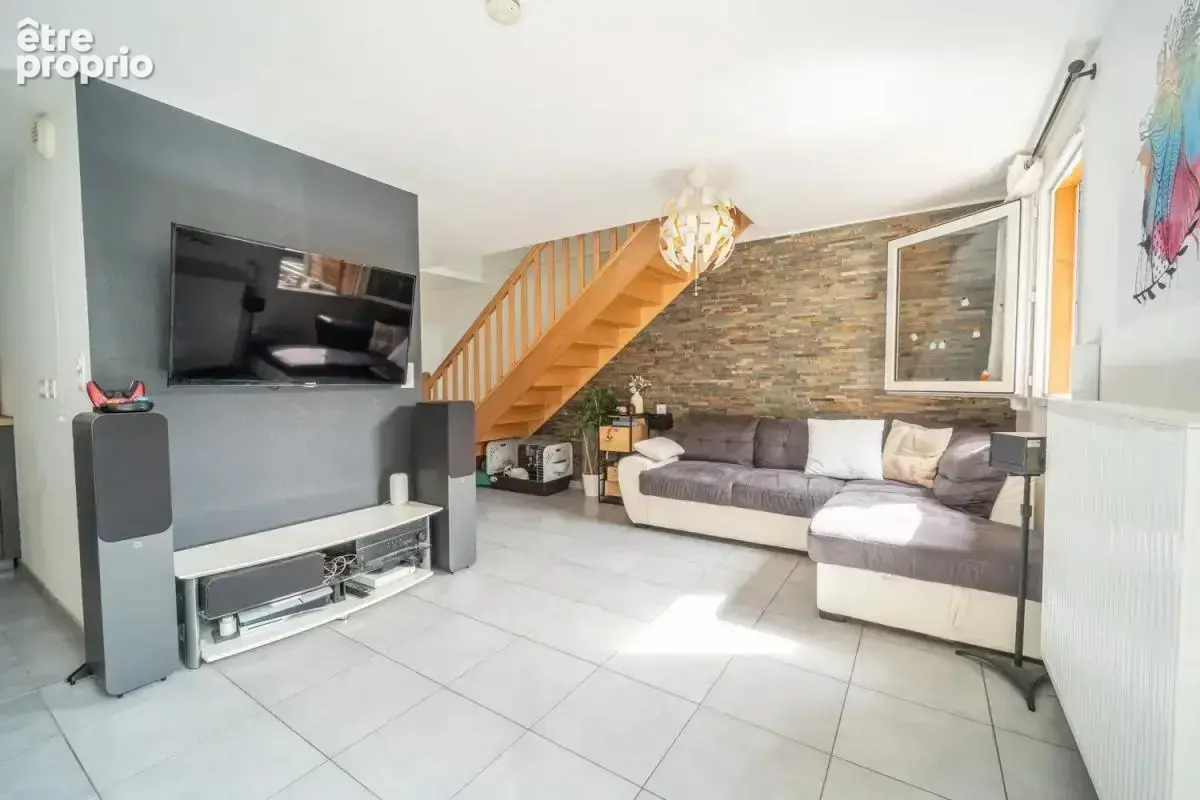 Référence : 7441-TCA. - Appartement 3 pièces - Duplex - Terrasse - Cave - 2 places de parking à Bromines (74330 Sillingy) - photo 10