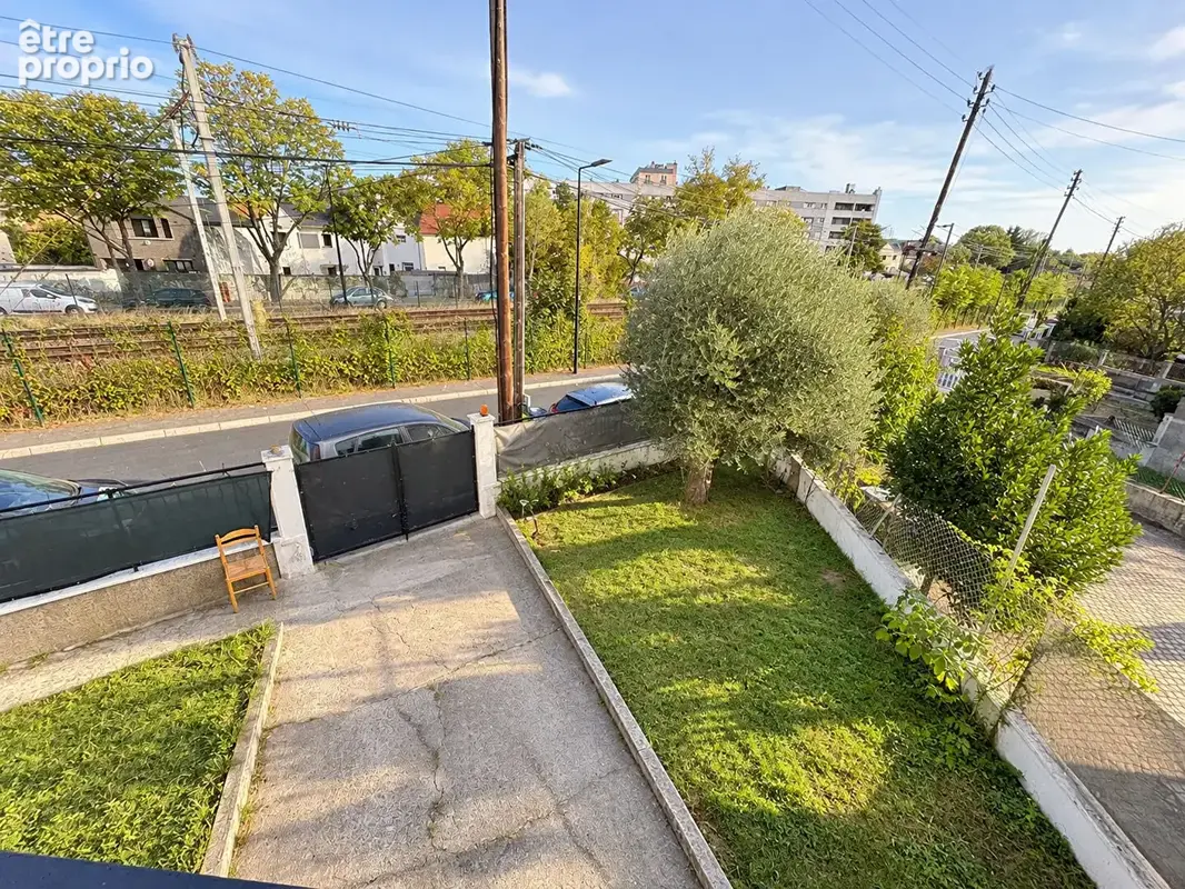 Sartrouville - 174 m², 5 chambres et un potentiel rare. - photo 6