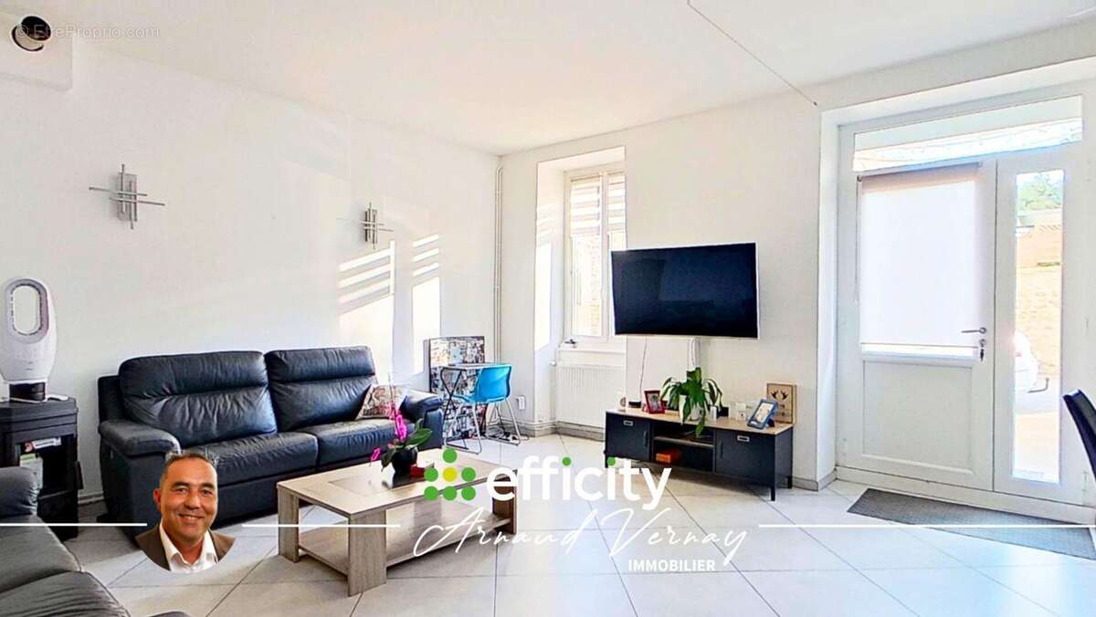 Maison à PONTCHARRA-SUR-TURDINE