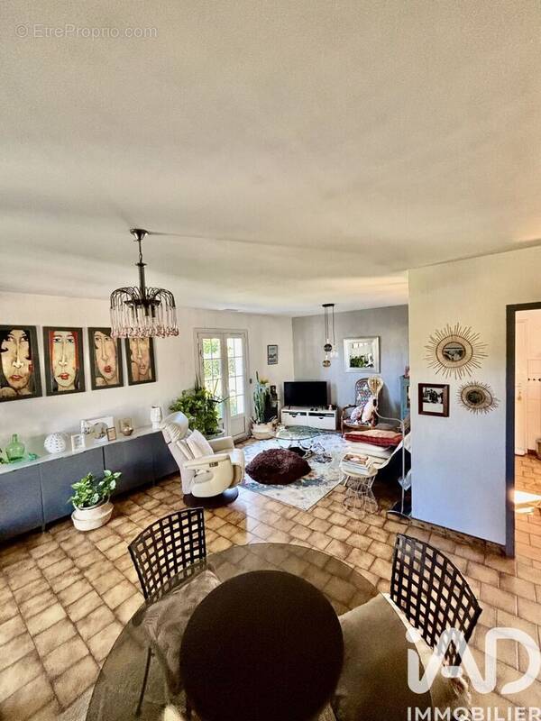 Photo 1 - Maison à VILLENAVE-D'ORNON