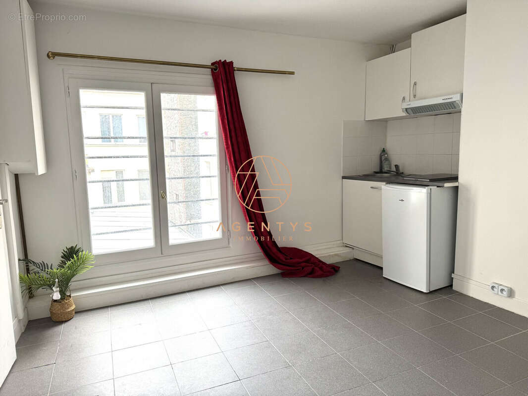 Appartement à PARIS-2E