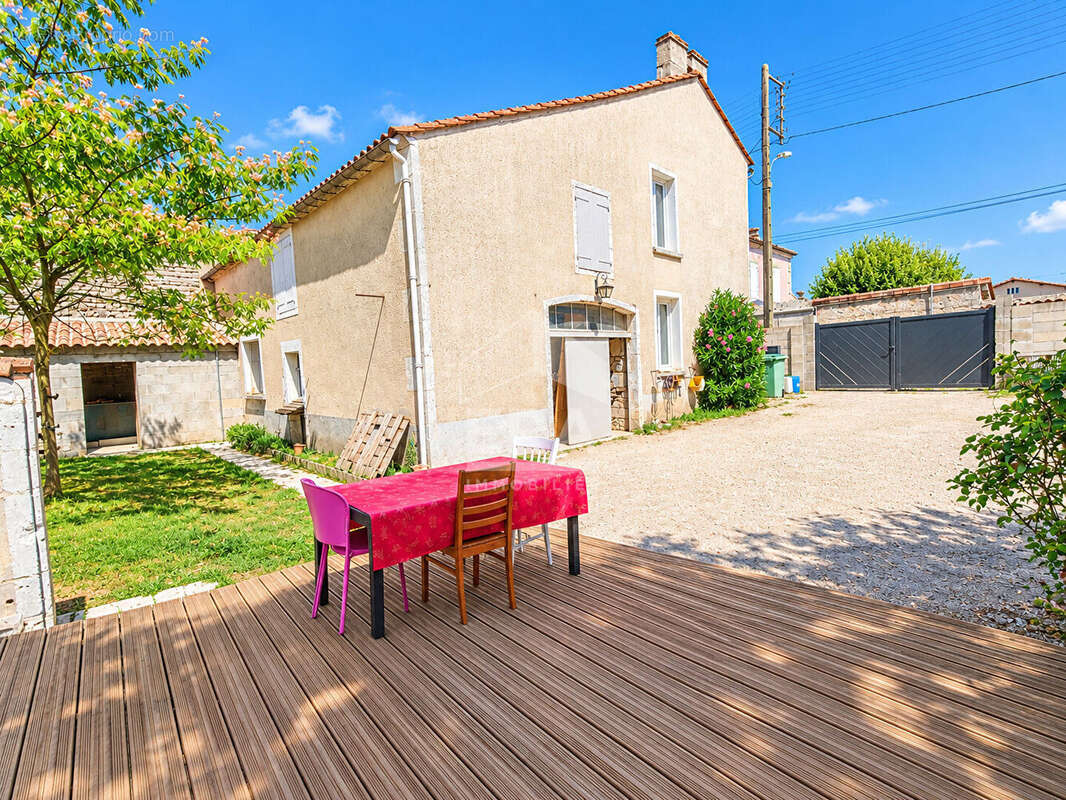 Maison 118m² à jarnac - photo 16